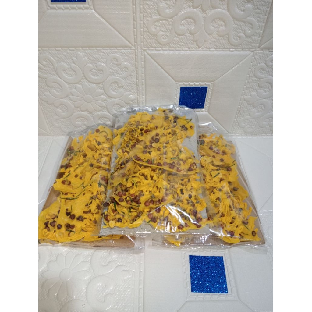 

rempeyek kacang daun jeruk // peyek goreng//jajanan jadul