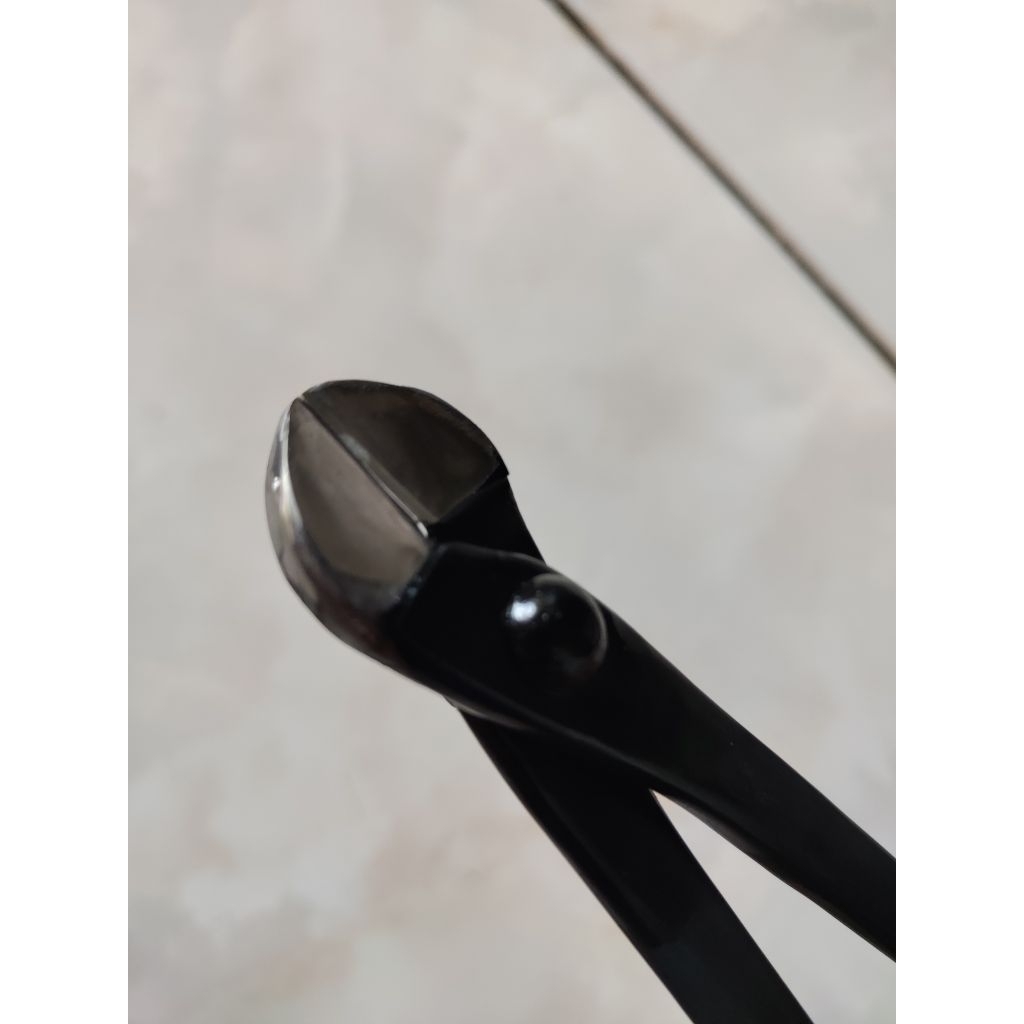 tang potong kawat bonsai