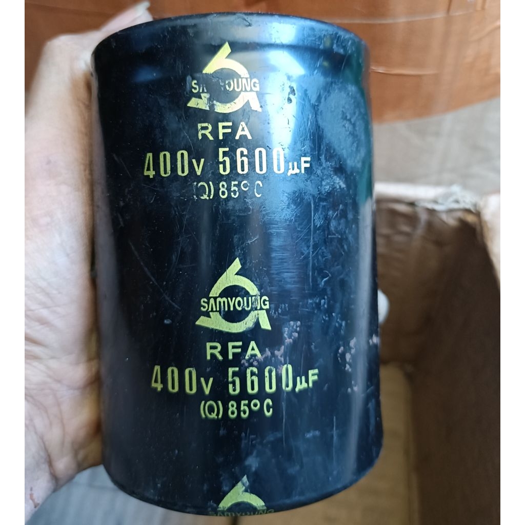 ELCO JUMBO 400V 5600UF