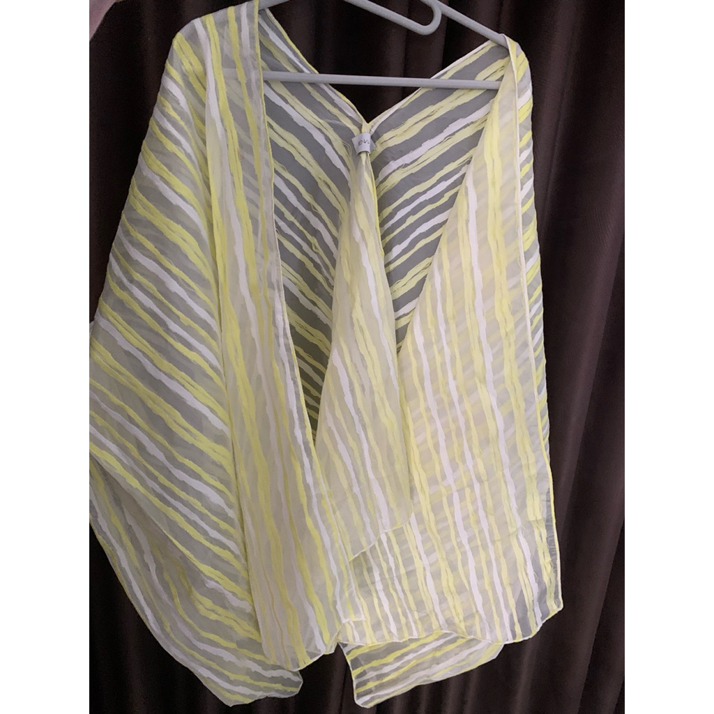 Preloved outer jenna kaia