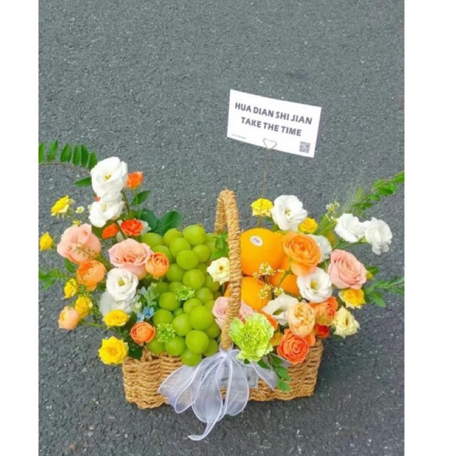 

the muscat and orange basket bouquets bucket buket buah segar siap pakai dan kirim kapan saja kemana saja korean japamese styles