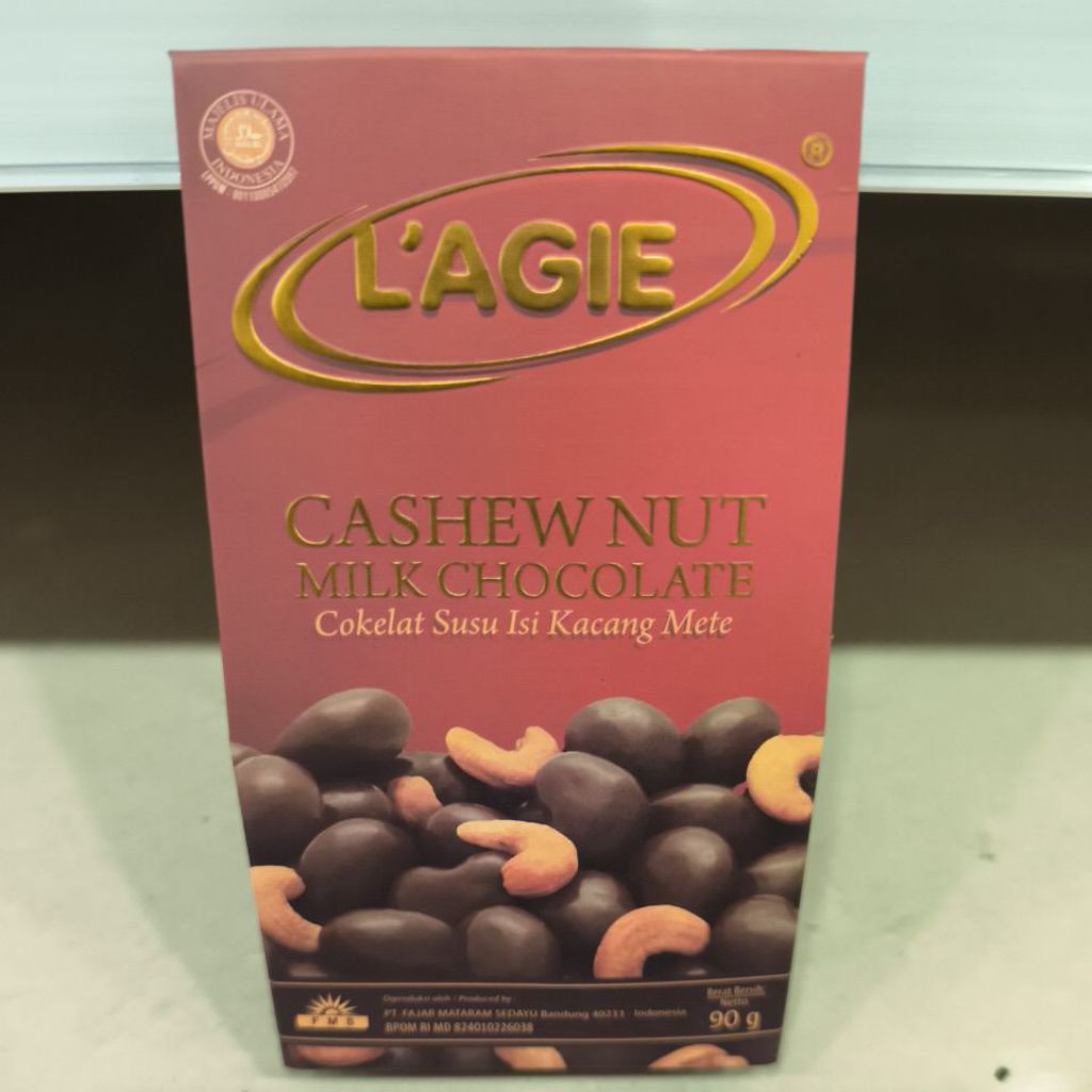 

New item Lagie Green tea almond (90g) Lagie cashew nut (90g)