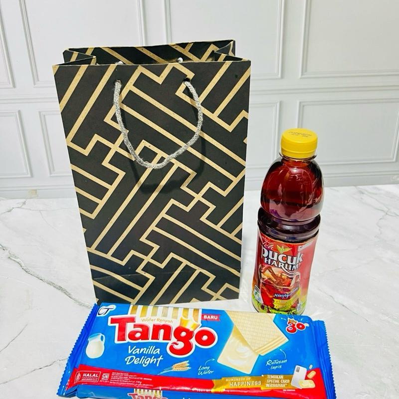 

Paper Bag Tas Jinjing Mini Goodie Bag 1 Lusin Isi 12 Pcs Ukuran 15 x 8 x 25 Cm Tas Kertas Belanja