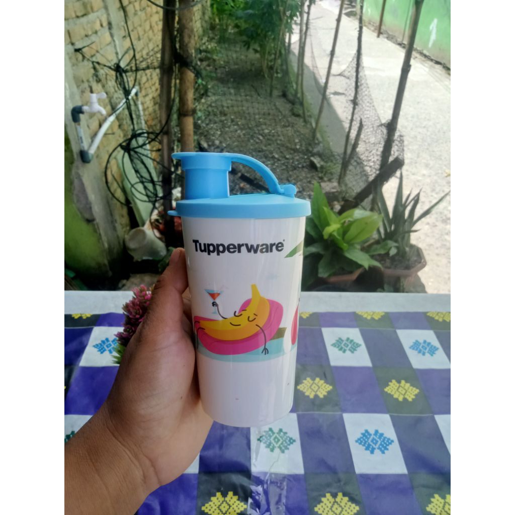 Tumbler happy days tupperware