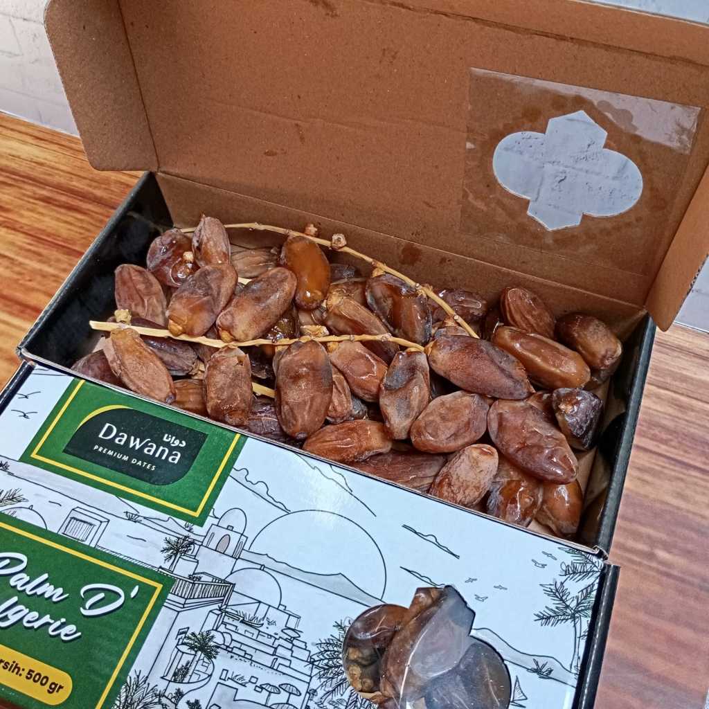 

Kurma Tunisia Tangkai Palm Fruit 500g