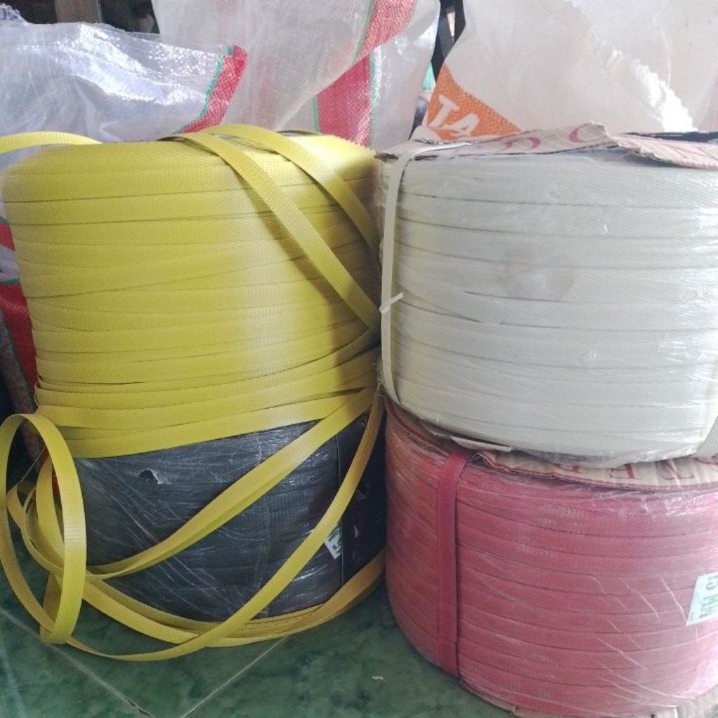 tali peti / sawangan layangan (tebal)