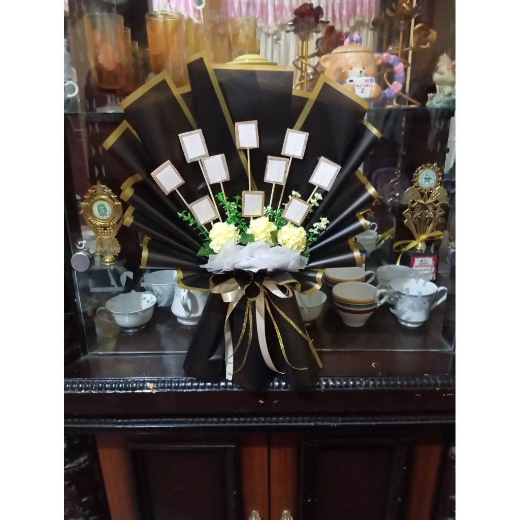 Buket Snack Snack/kopi/roko/foto Ukuran Sedang (Medium)Cocok untuk Acara Wisuda dan Perayaan Lainya