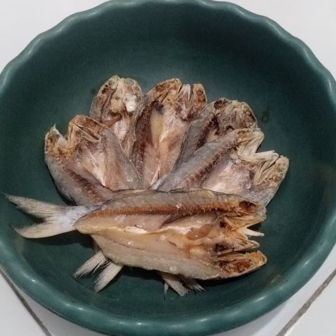

Ikan Asin Senangin Belahan