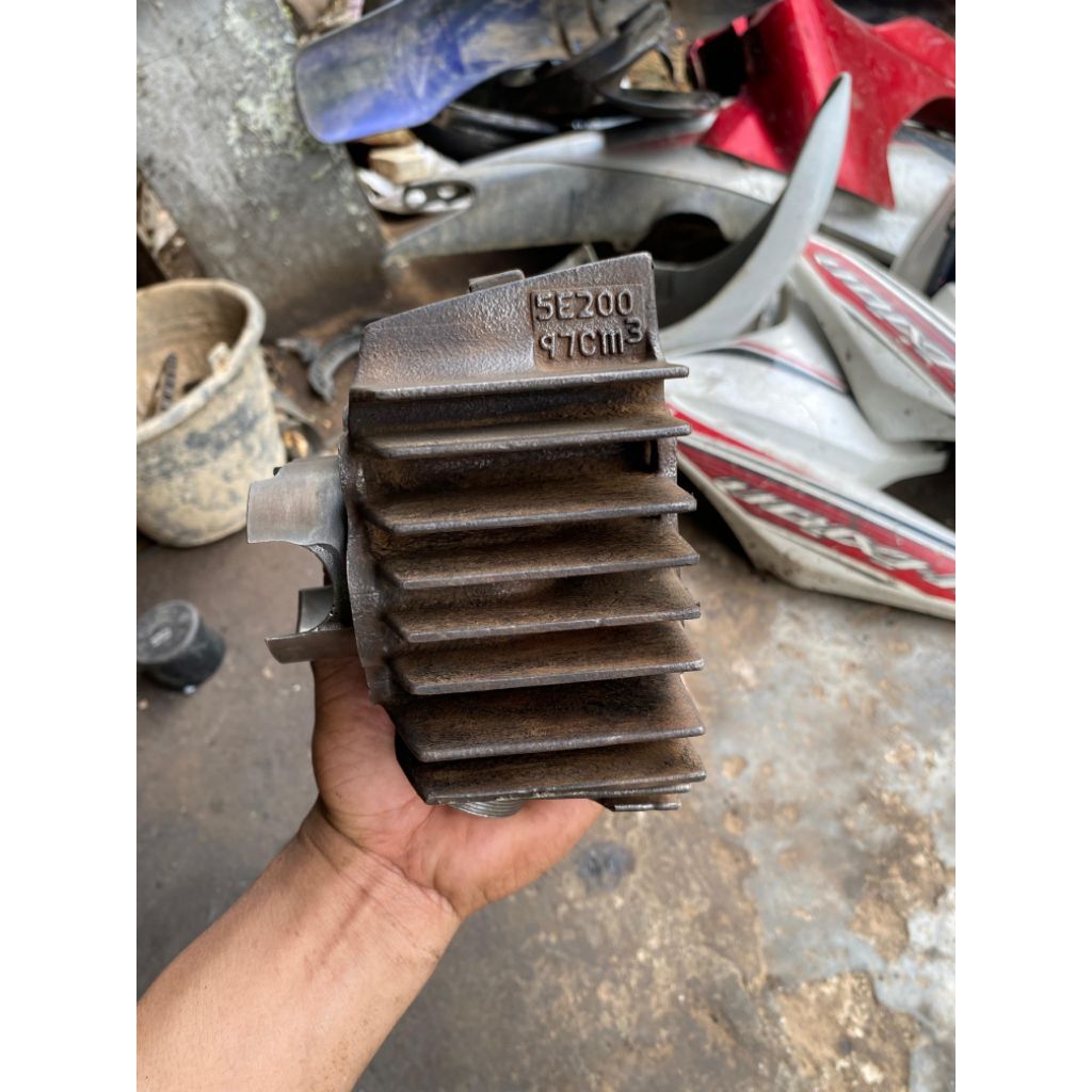 cylinder block blok seher blok piston Buring boring Yamaha l2sn L2super original bekas