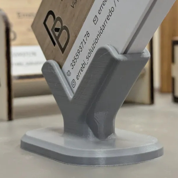

Business Card Display PLA 3D Print | Dudukan Kartu Nama Estetik | Holder Meja Minimalis & Profesional