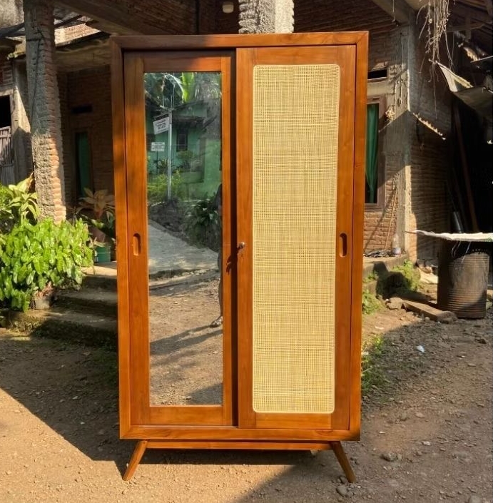 almari retro, almari clasik, almari modern, almari kayu jati, almari terbaru,