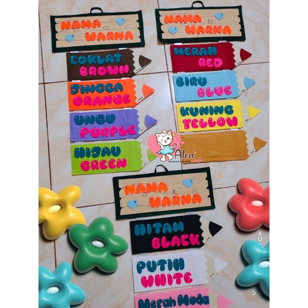 Hiasan dinding kelas nama nama warna Indonesia Inggris Hiasan dinding kelas Paud TK SD