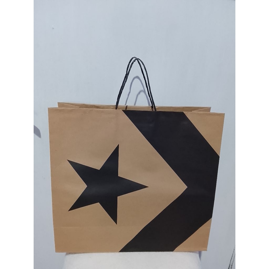 

paperbag Converse size L