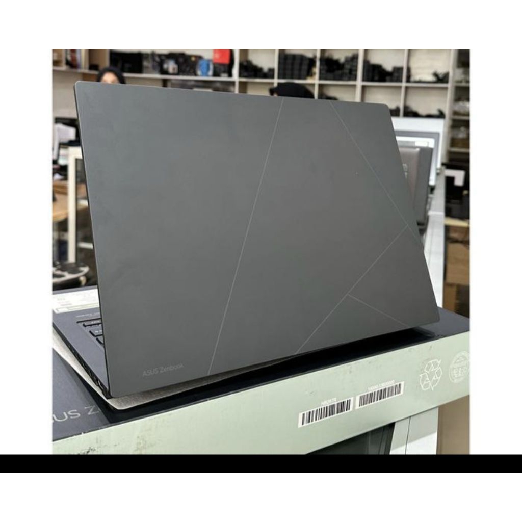 ASUS ZENBOOK 14X OLED (UX3404V)