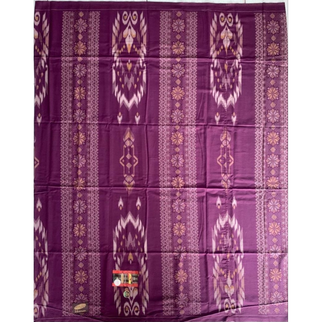 SARUNG ATLAS IDAMAN KEMBANG 555