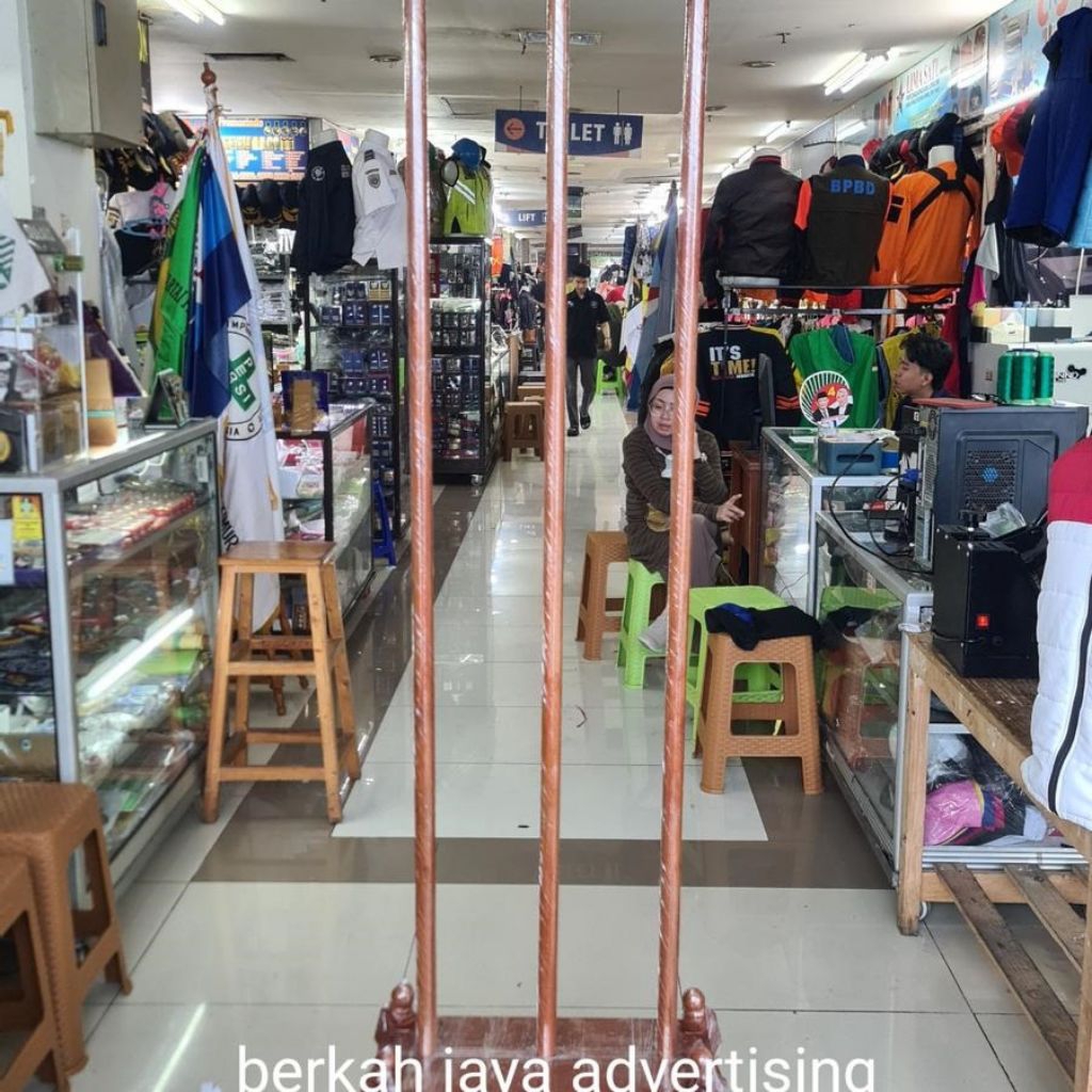 

Tiang bendera pataka 3 lubang