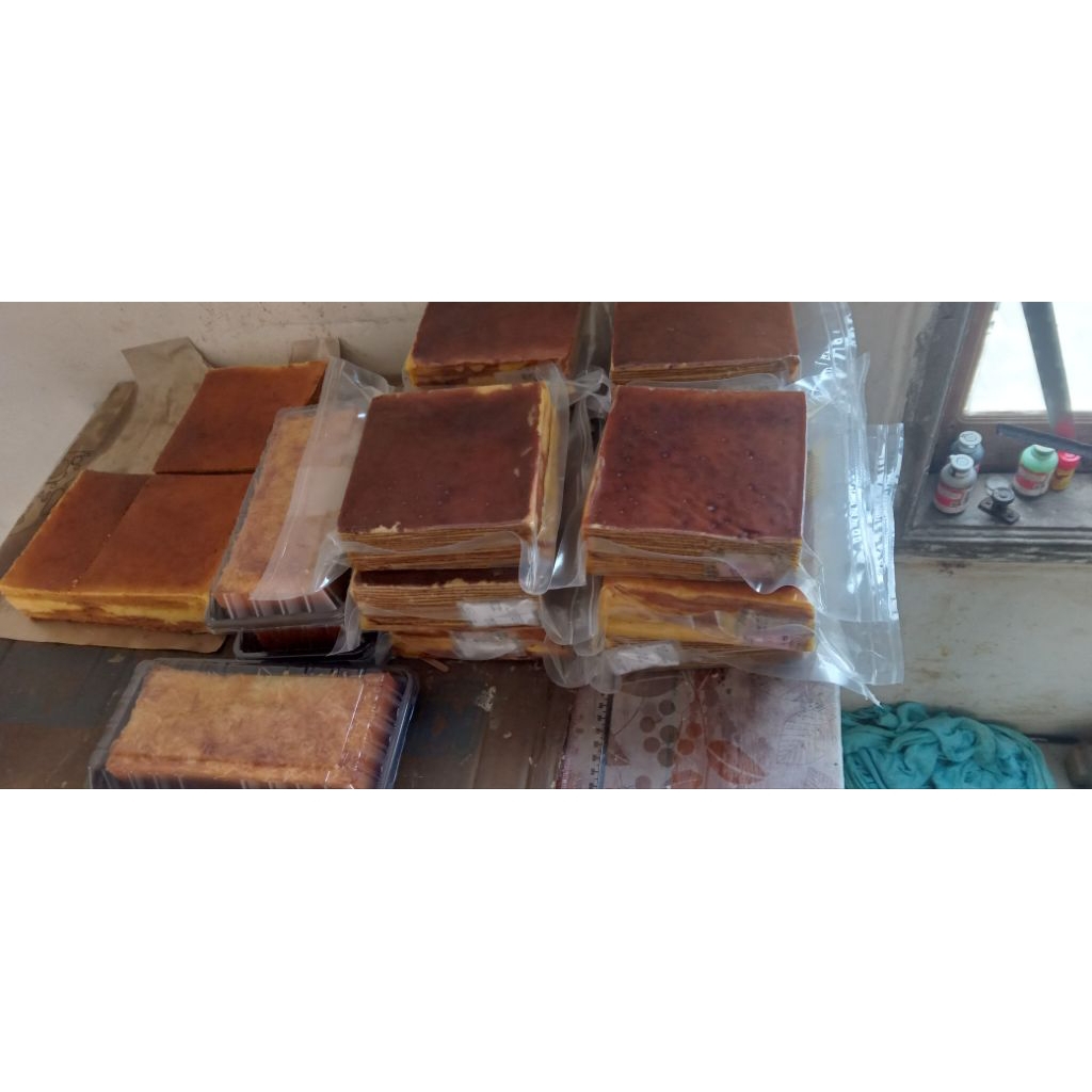 

lapis legit lhagie bakery