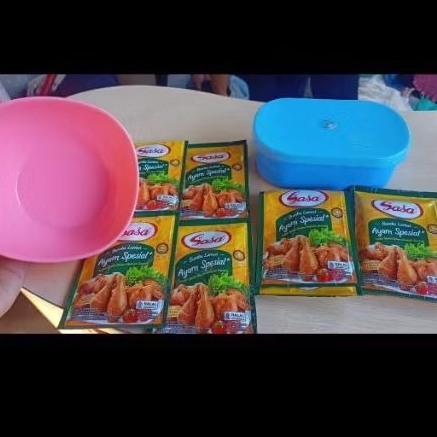 

SASA marinasi ayam free mangkok/tepak makan