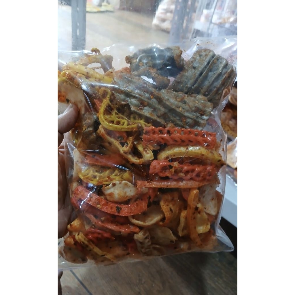 

Seblak campur / kerupuk seblak