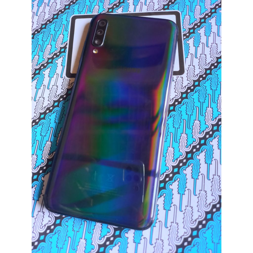 Samsung A70 Ram 6/ 128. HP saja normal mulus segel