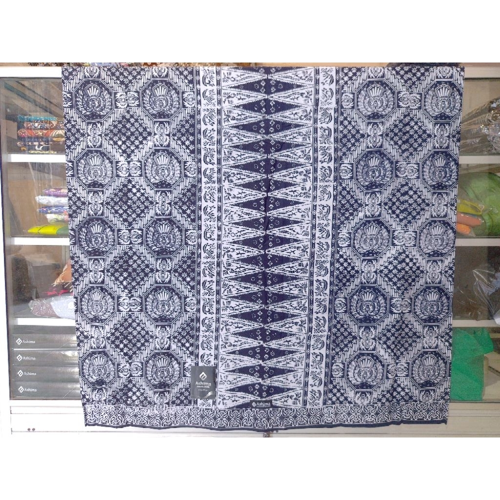 Sarung batik Ashima