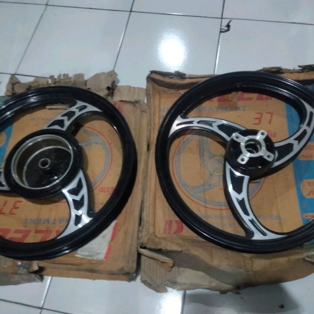 VELK VELG RACING HITAM NOUVO MIO DAICHI ALLOY THAILAND ORIGINAL