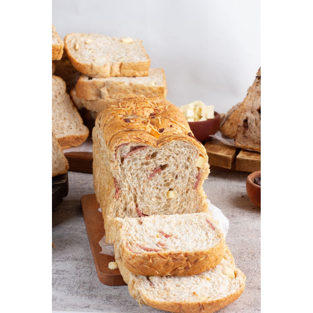 

Roti Gandum Smoked Beef Keju / 10 Slices