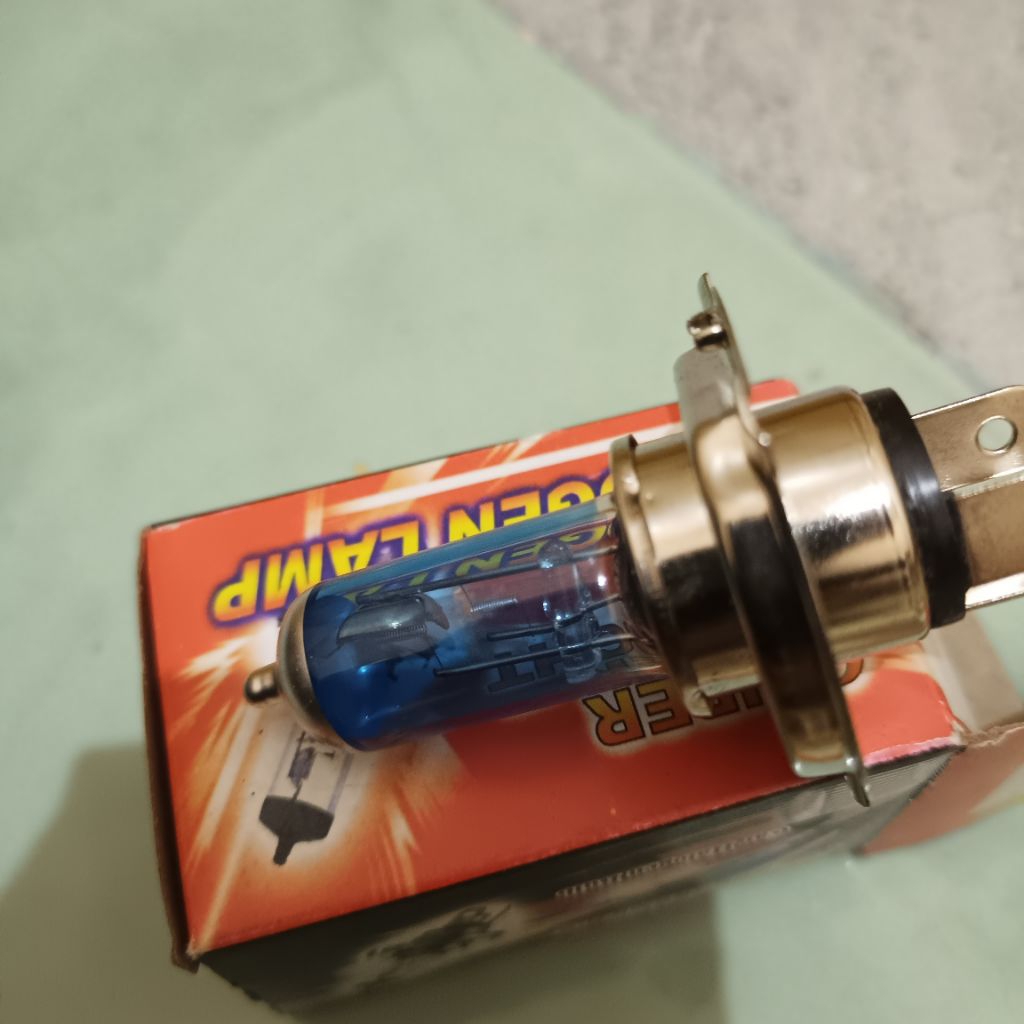 lampu H4 halogen 12 volt Xenon cahaya putih