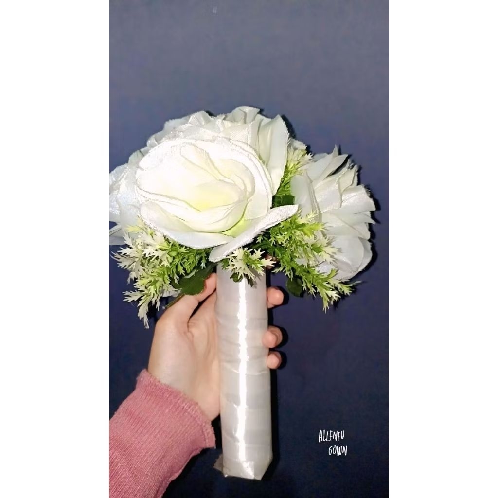 HAND BOUQUET / BUNGA PENGANTIN