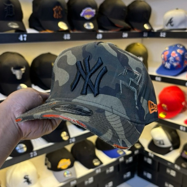 TOPI PRIA/TOPI BASEBALL NEW YORK CAMO MOTIF ROBEK