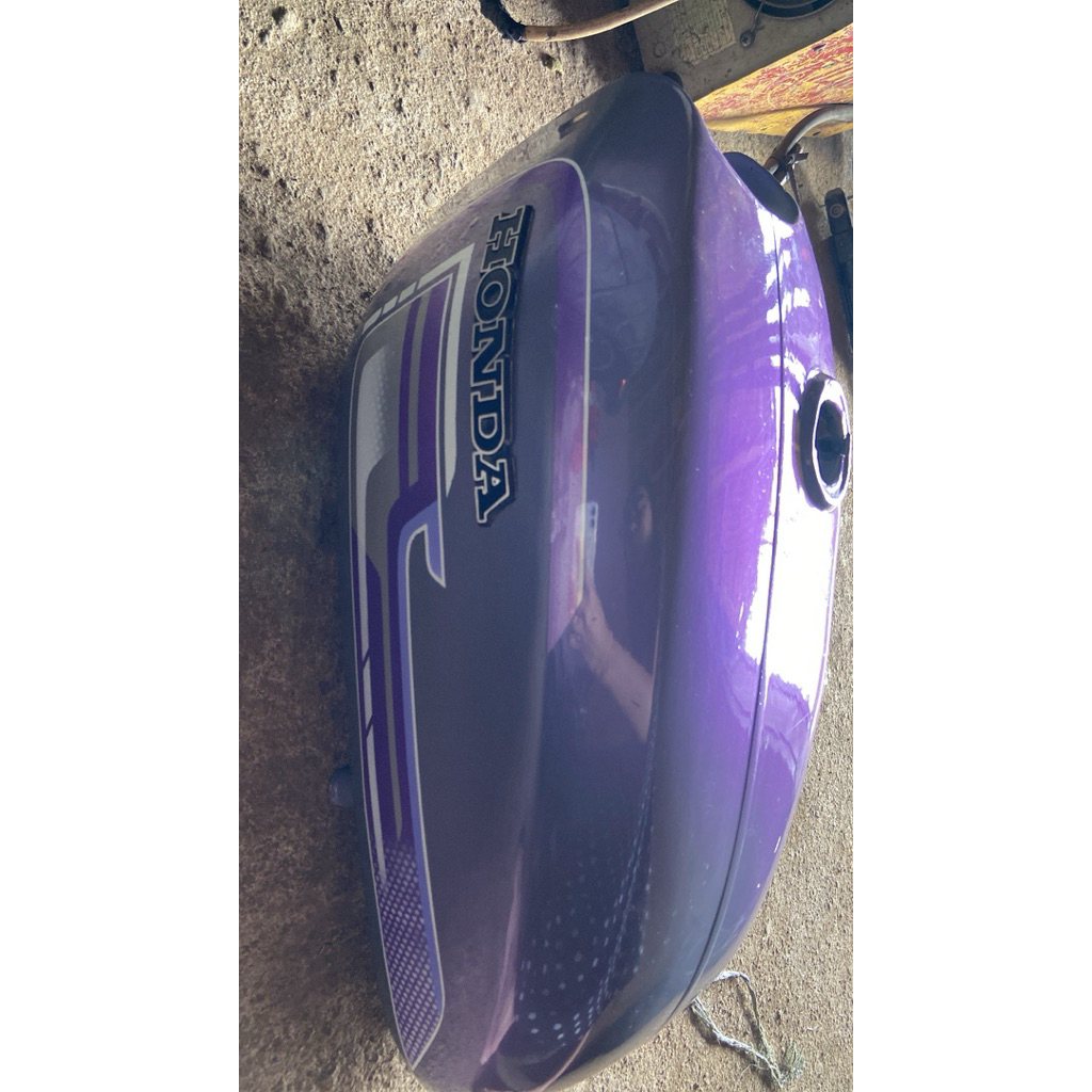 Tangki + spakbor depan cb100/125 press sultan warna ungu lembayung