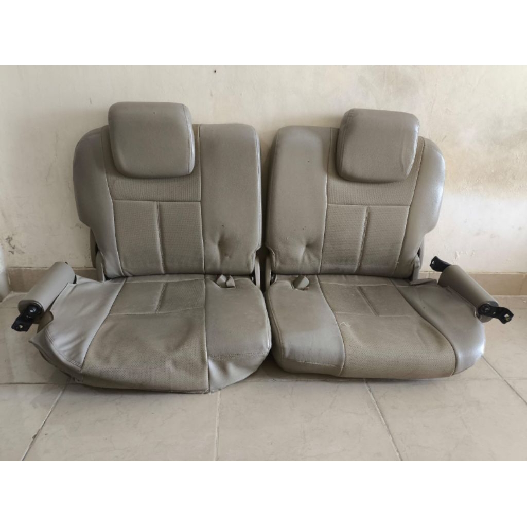 jok belakang Innova (lama) 2004-2015