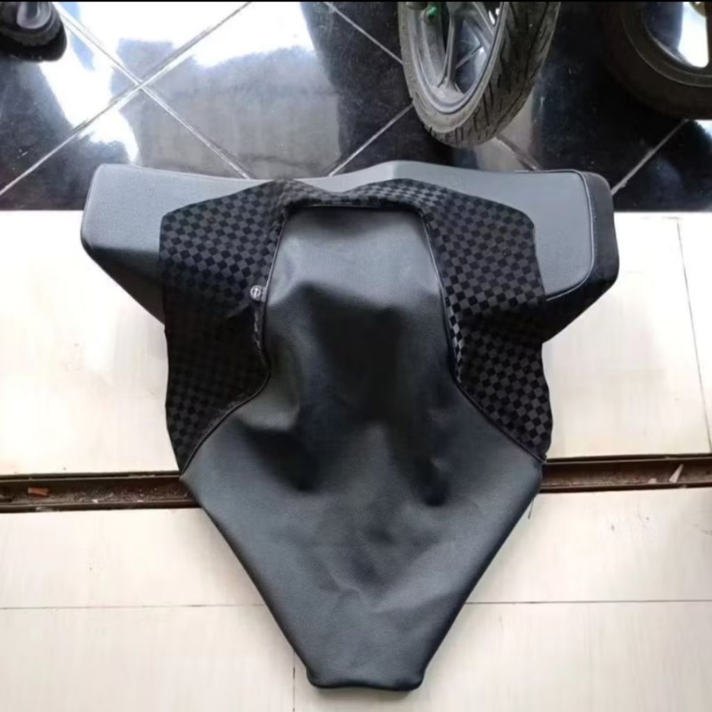 KULIT JOK RX KING / SARUNG JOK RX KING MBTECH MIX CATUR KARBON - KULIT RX KING CATUR 3D