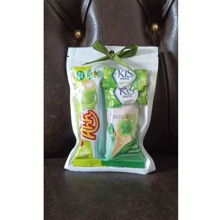 

MINI GIFT SNACK, UK 11X16 CM, BISA REQUEST TULISAN, HADIAH LUCU, GIFT ESTETIK, HADIAH ULANG TAHUN ANAK