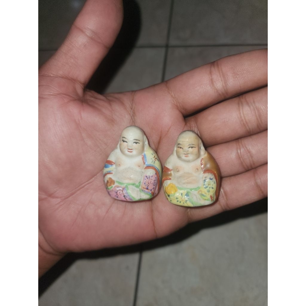 sepasang patung keramik kecil kuno antik peninggalan