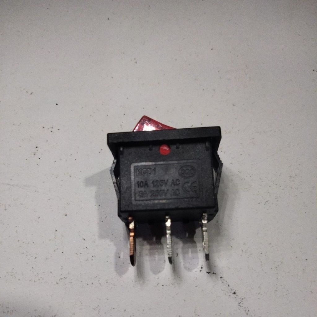 Saklar lampu KCD1 3pin on-off