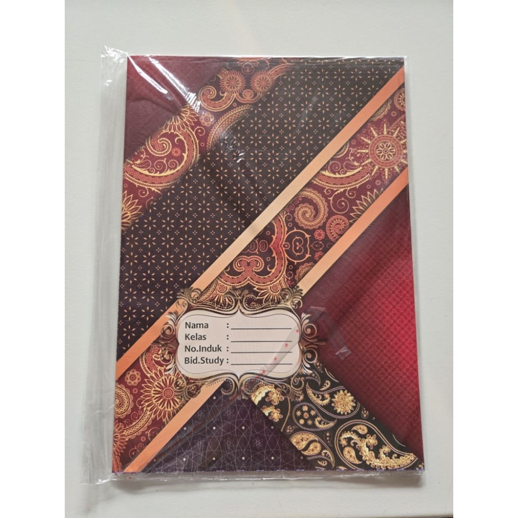 

Sampul Buku Batik Boxy Campus