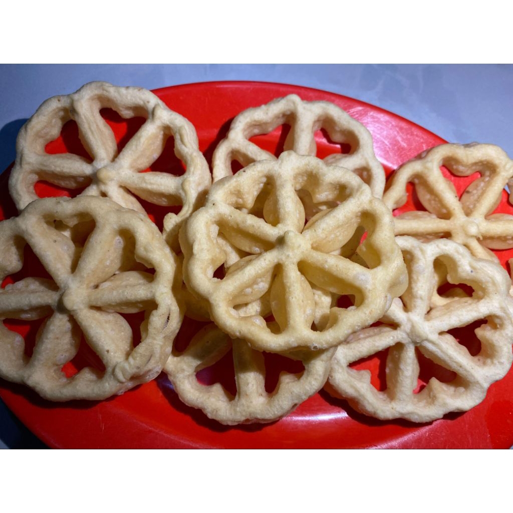 

KUE KEMBANG GOYANG / SEROJA