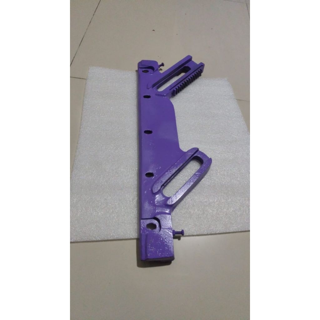 

Dudukan Tempat Mata Pisau Potong Pemotong Kertas A3 Eagle Brand Paper Cutting Knife Holder