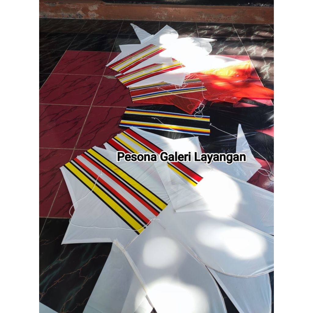 Layangan bebean 1meter semi knockdown siap terbang