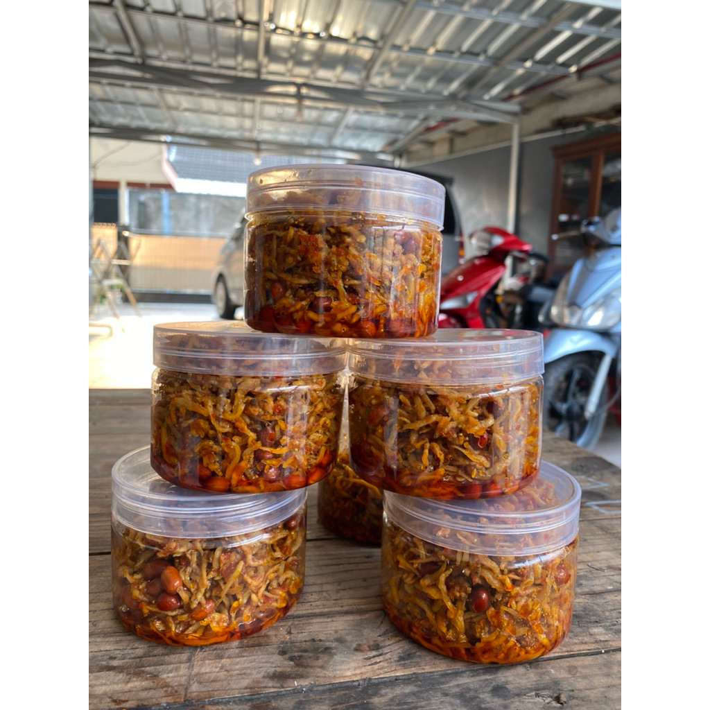 

Teri kacang Balado 200 gram