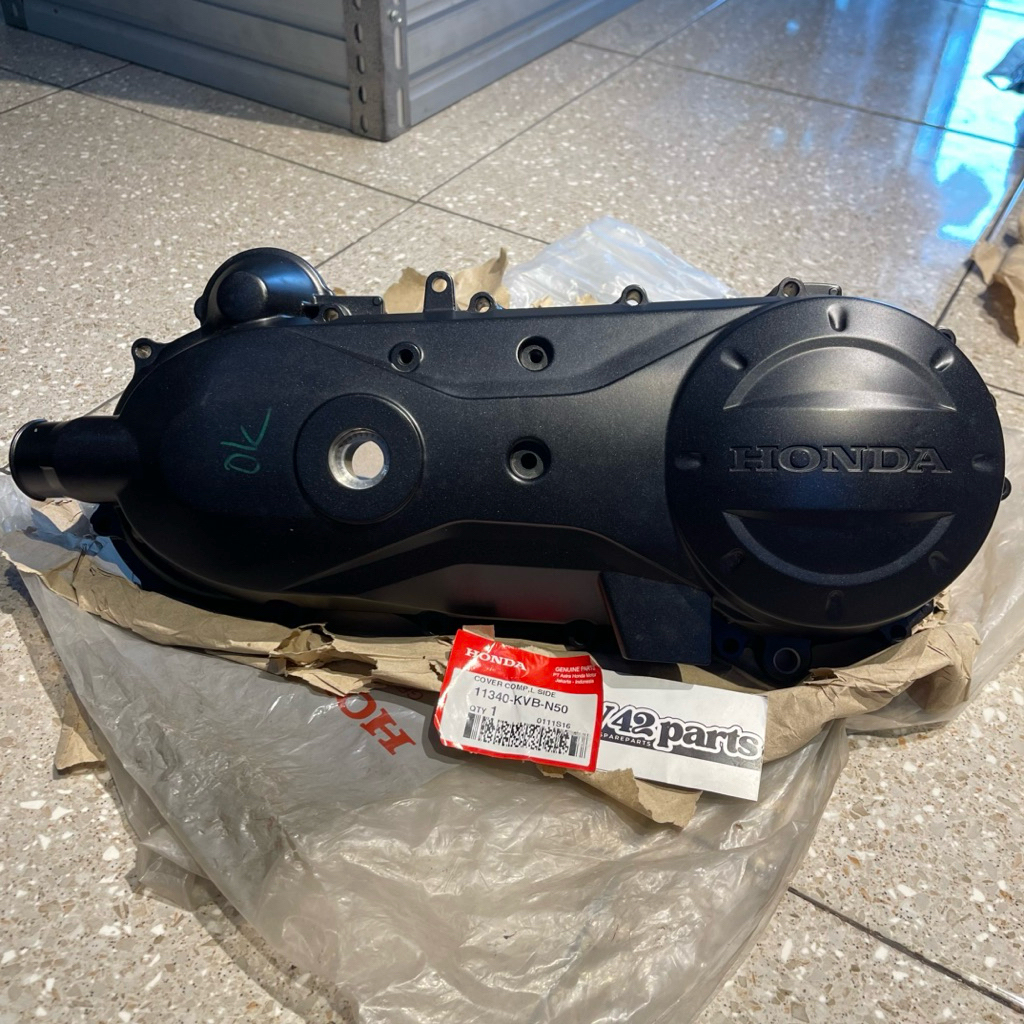 COVER TUTUP BAK BLOK CVT VARIO TECHNO 110 KARBU CBS NON CBS ORIGINAL AHM 11340 KVB N50