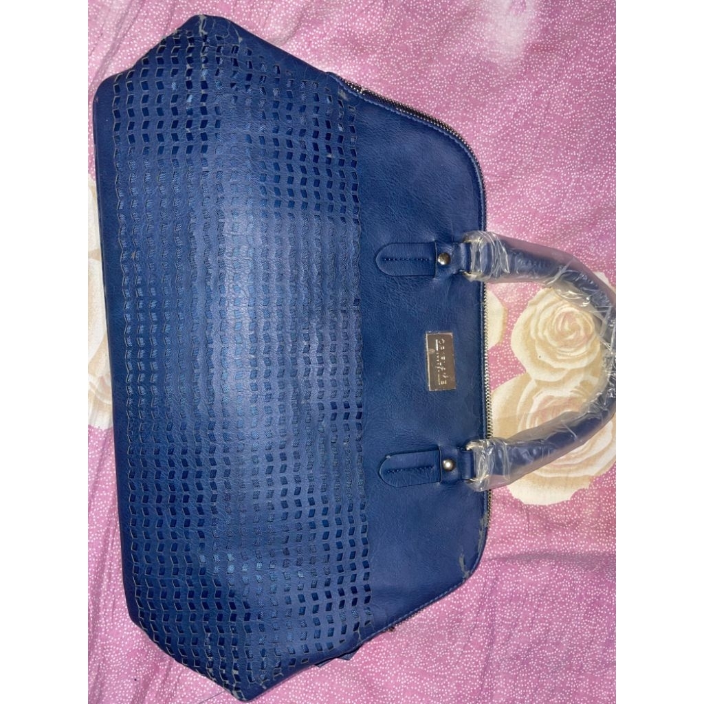 Preloved Tas Oriflame