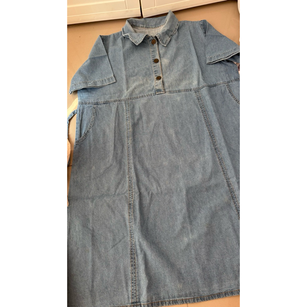 Preloved dress jeans