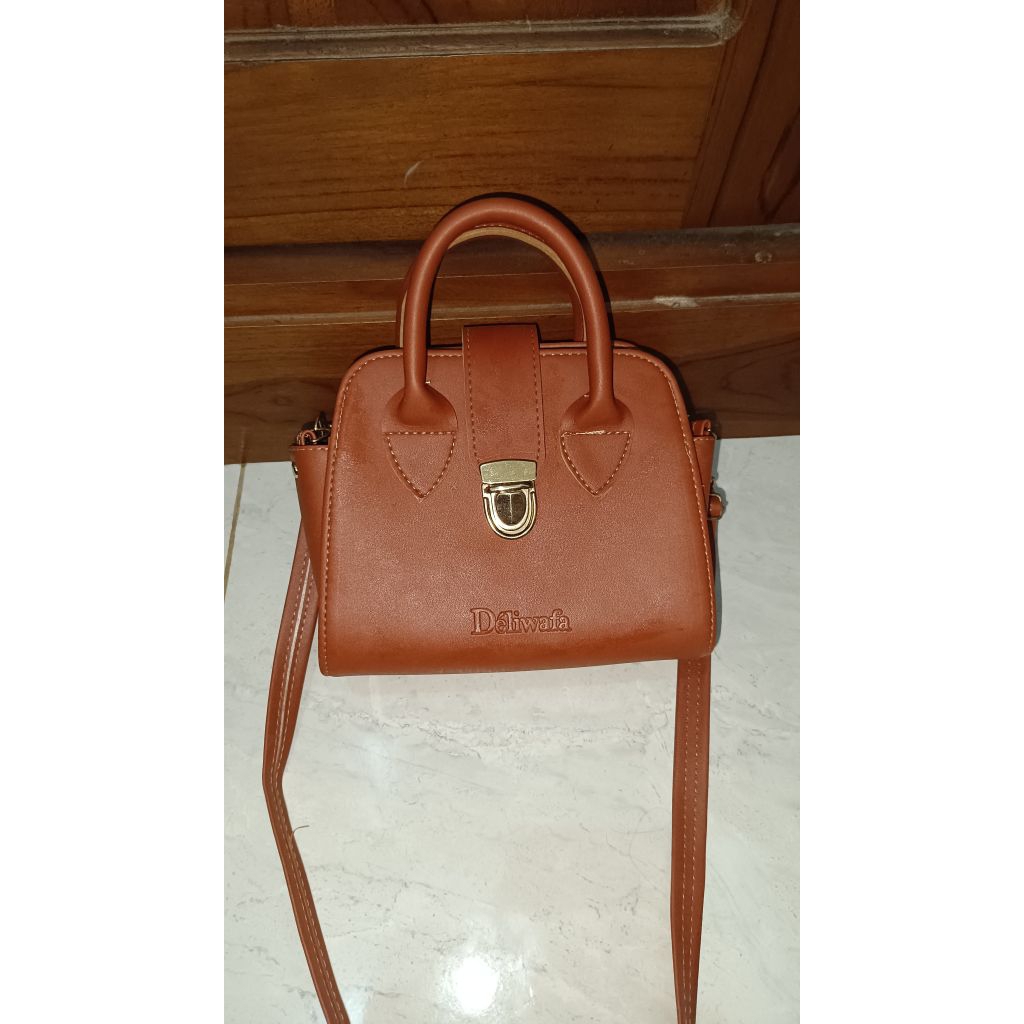 Preloved Tas Deliwafa