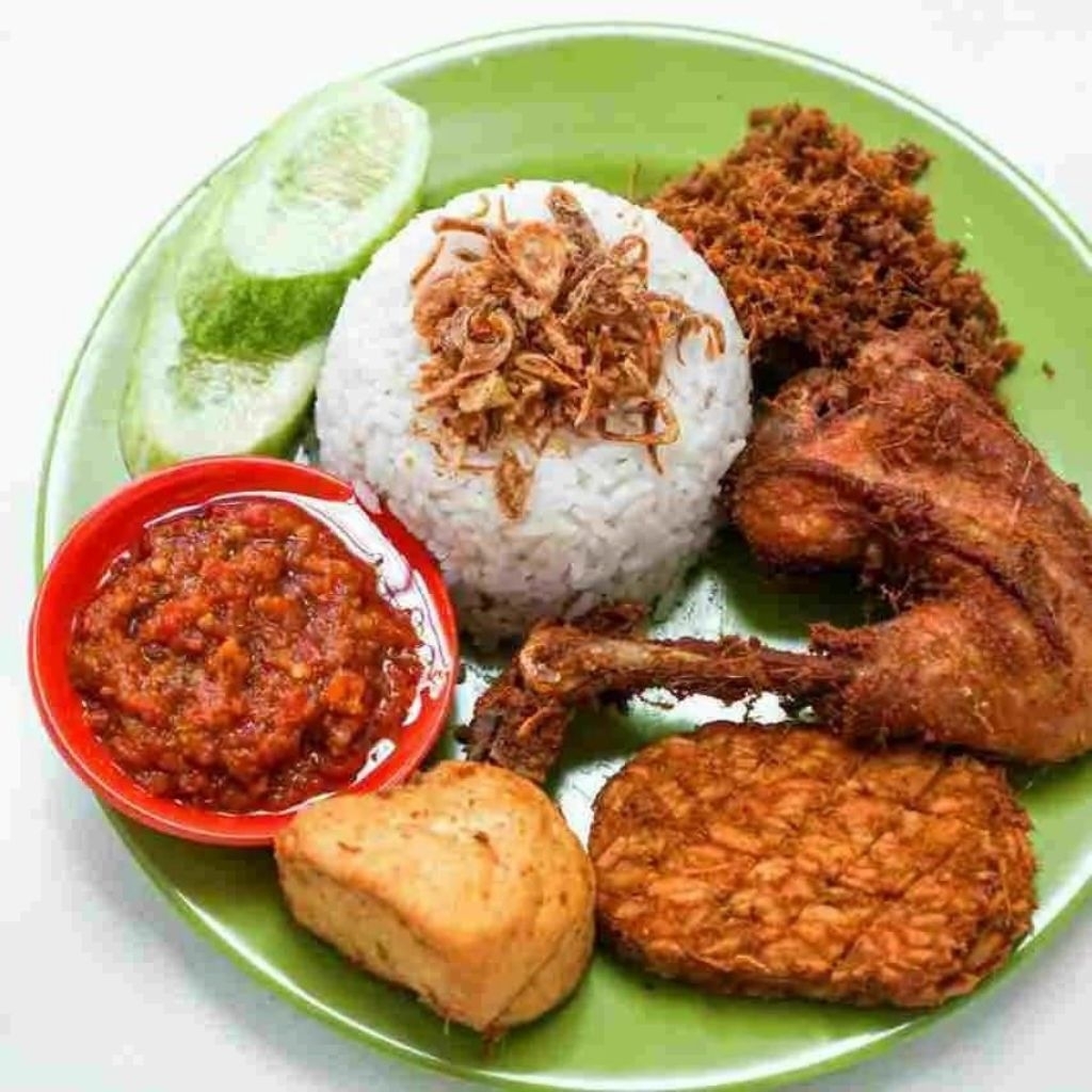 

[MAKANAN HALAL]|MOMMY FALISHA|AYAM GORENG LENGKUAS+NASI|PENGIRIMAN INSTANT|