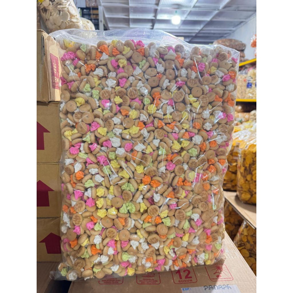 

Gem Bunga/Roti Benik/Snack Kiloan 500Gram (Free Bubble Wrap)