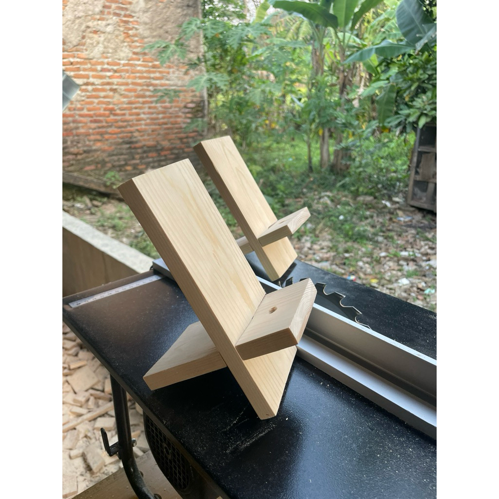 stand holder kayu/dudukan hp/standing kayu solid