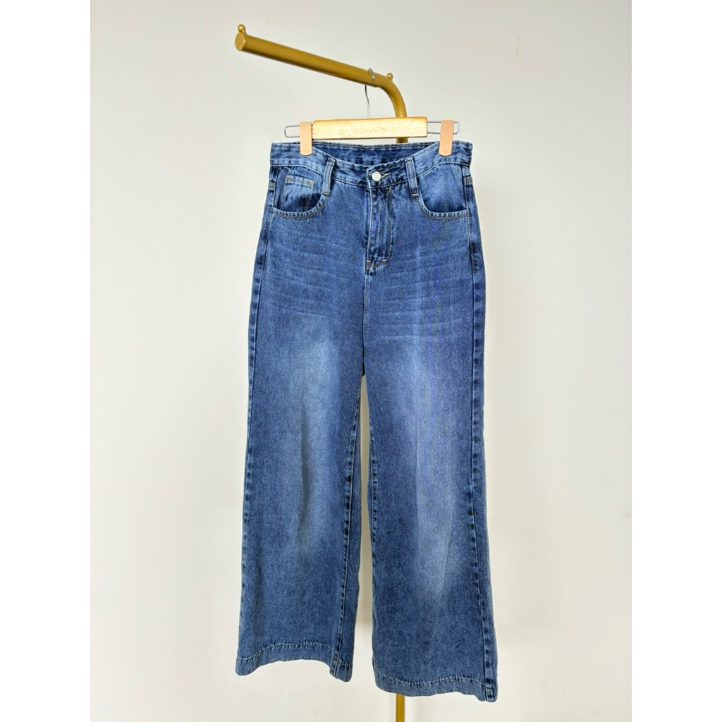Highwaist Jeans / Celana Jeans Wanita Celana Jenjang Jeans Flare Oversize