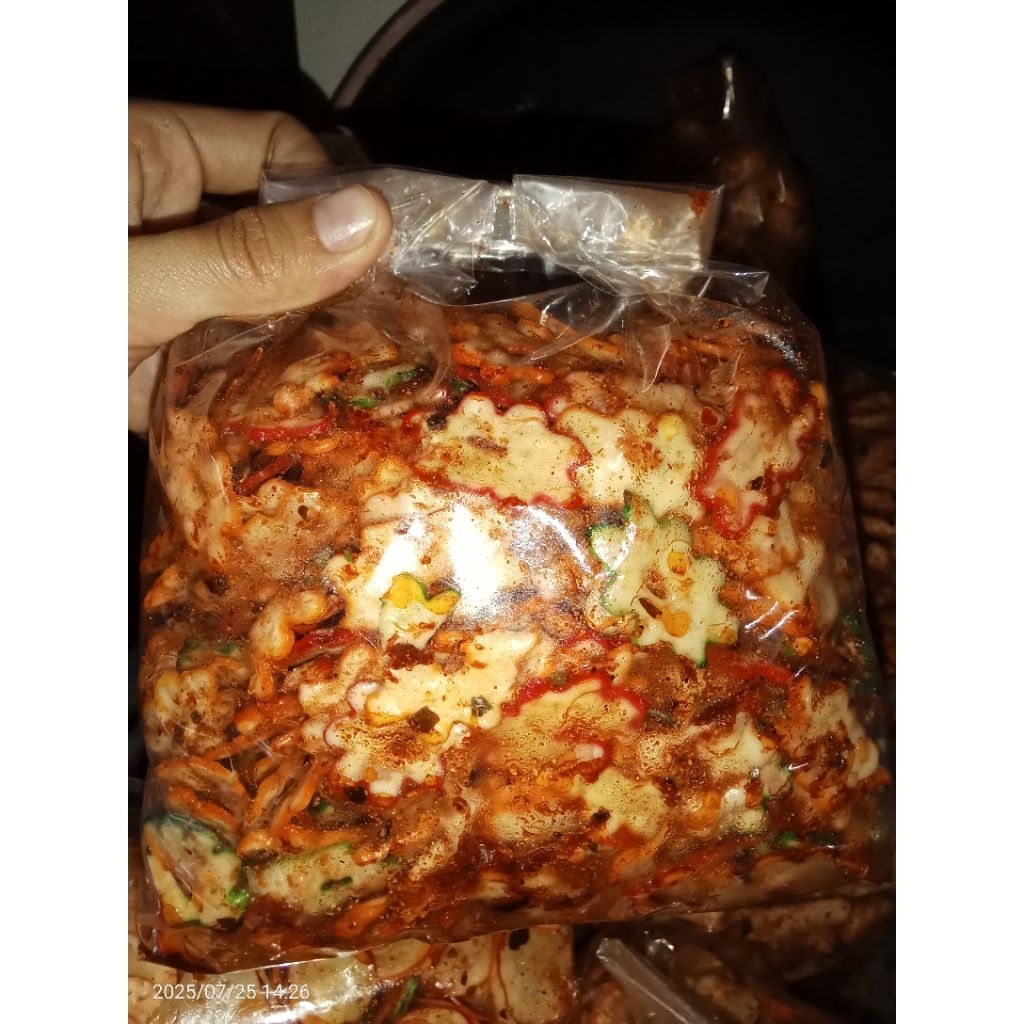 

Seblak krupuk bintang pedas daun jeruk kemasan 1kg